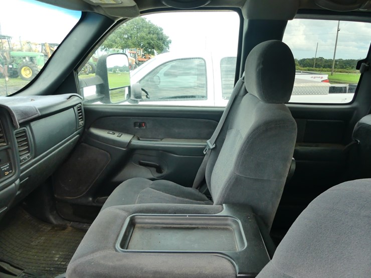 2001-chevrolet-2500-image-11