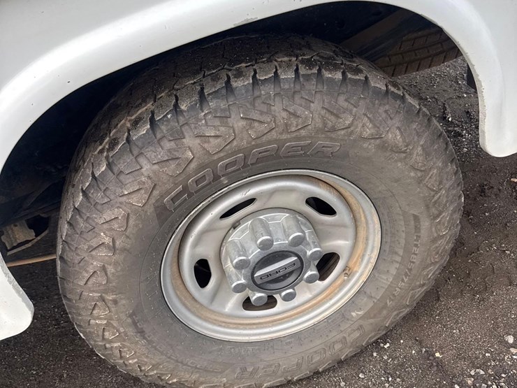2020-ford-f250-image-32