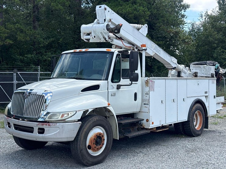2006-international-durastar-4200-image-1