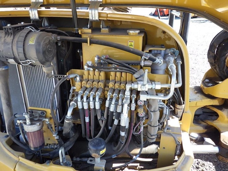 caterpillar-305e2-image-22