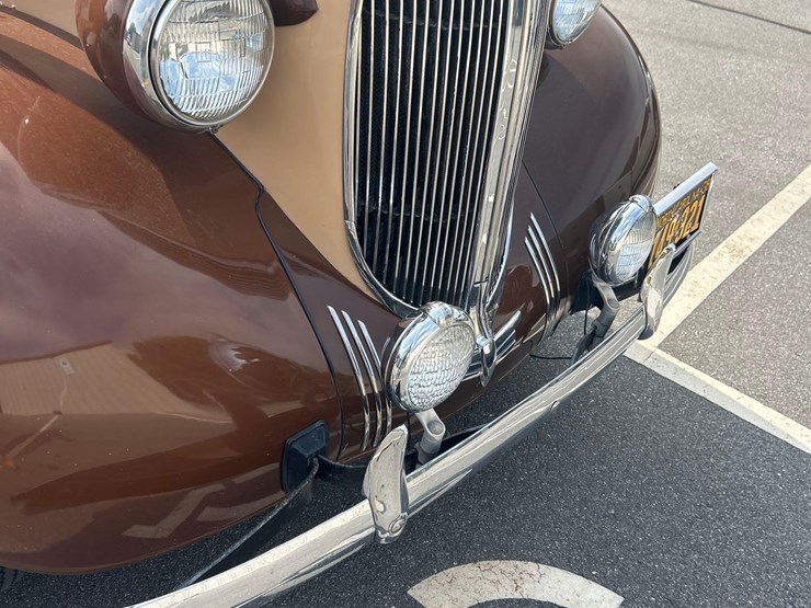1938-plymouth-4-door-sedan-image-16