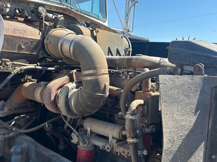 1989-cummins-855-image-26