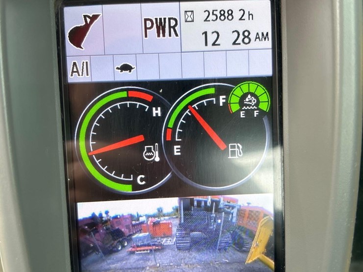 2023-deere-135-p-tier-image-44