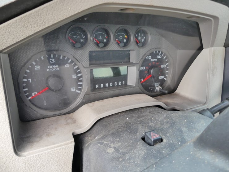 2008-ford-f250-xl-image-12