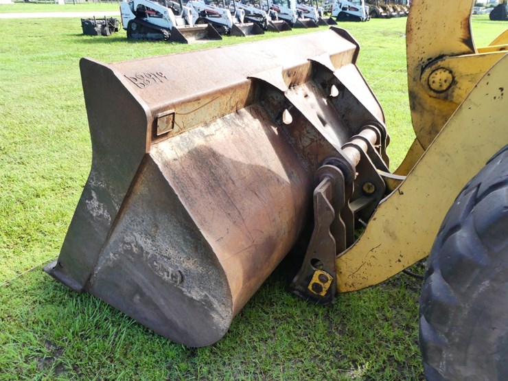 komatsu-wa320-image-9