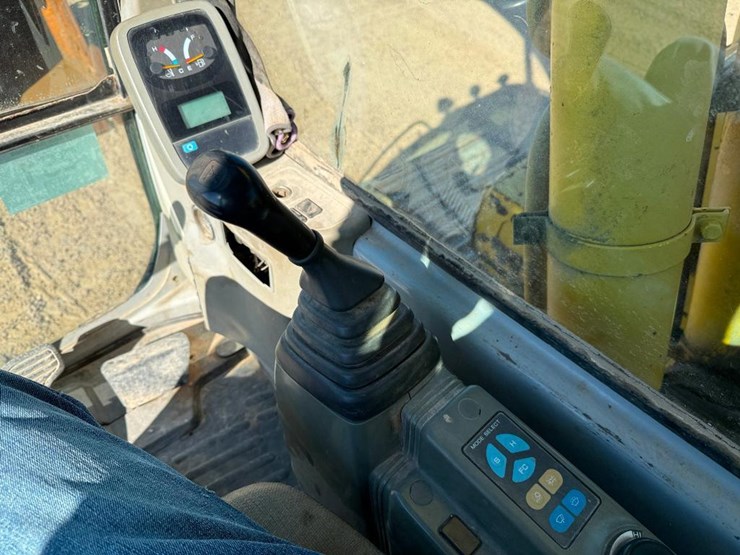 kobelco-sk200sr-lc-image-46