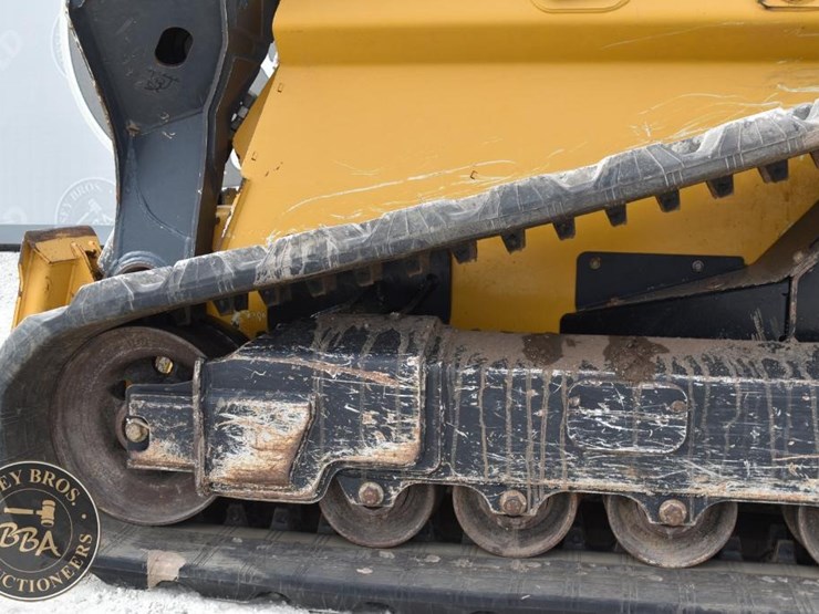 2018-deere-333g-image-30