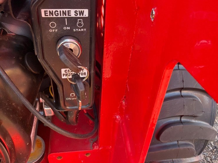 new-wheeled-mini-skid-steer-ht360-image-5