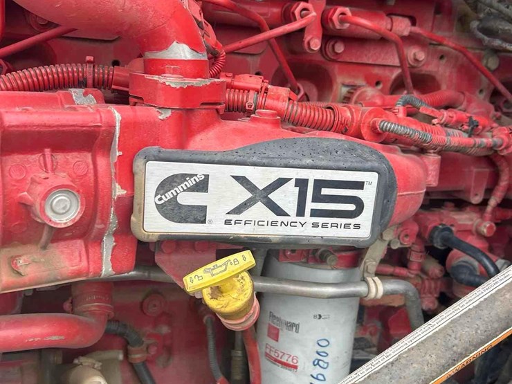 2018-kenworth-t880-image-35