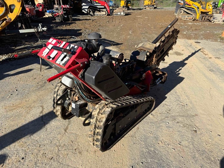 2015-baretto-2024tk-36"-track-trencher-image-5