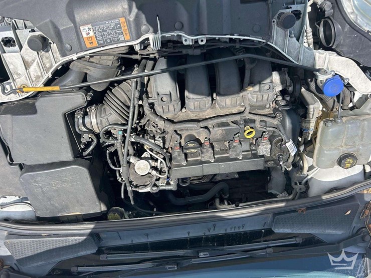 2014-ford-focus-sedan-image-7