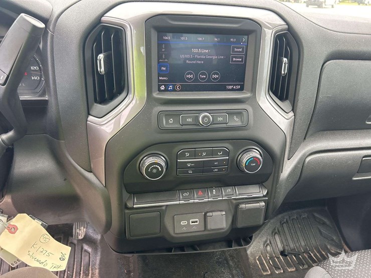 2021-chevrolet-silverado-1500-image-14