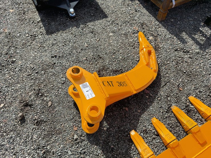 caterpillar-305-image-1