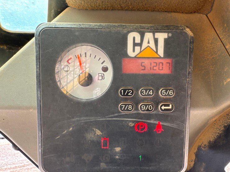 2019-caterpillar-249d-image-18