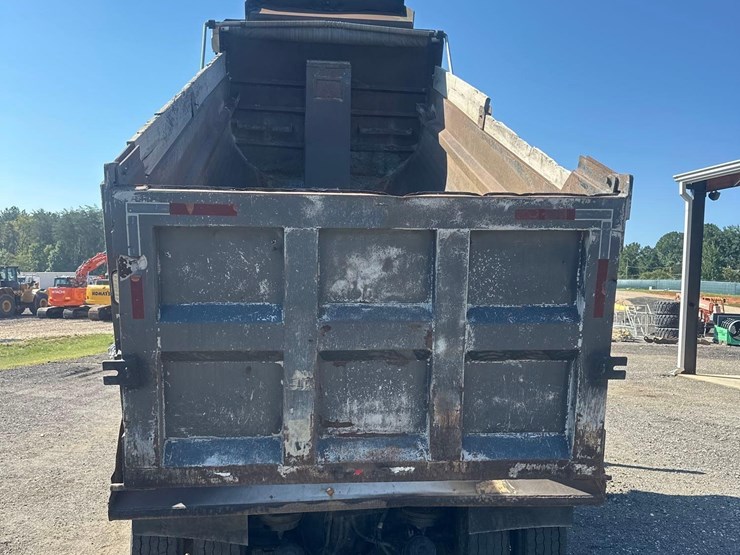 2016-kenworth-t800-image-46