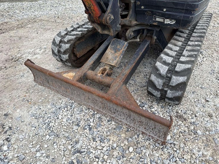 2019-kubota-kx71-3-image-12