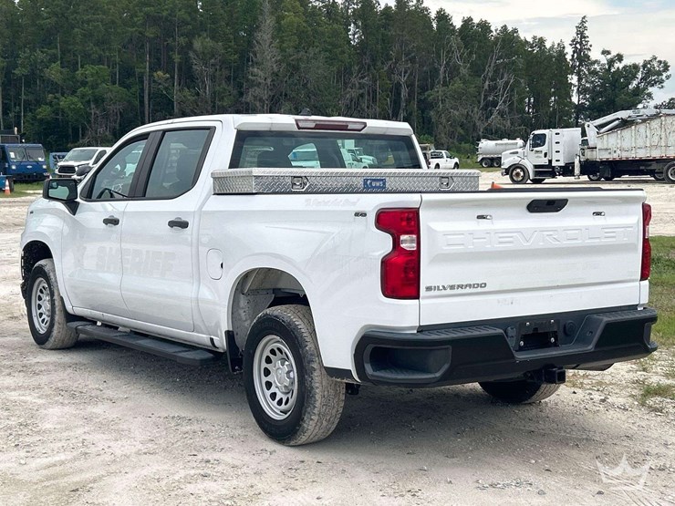 2021-chevrolet-silverado-1500-image-3