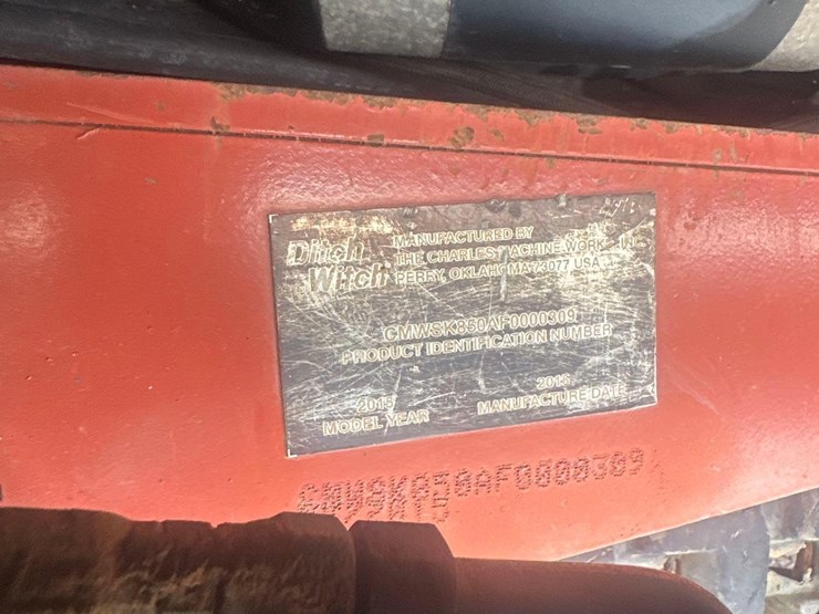 2015-ditch-witch-sk850-image-10