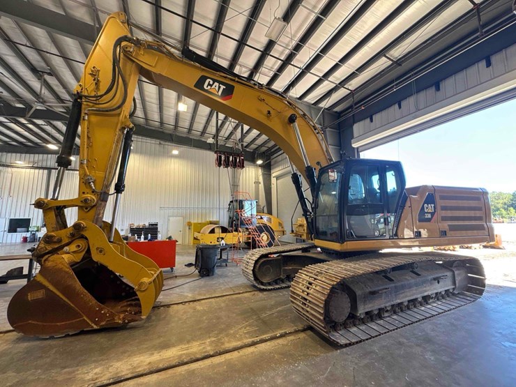 2019-caterpillar-336-image-1