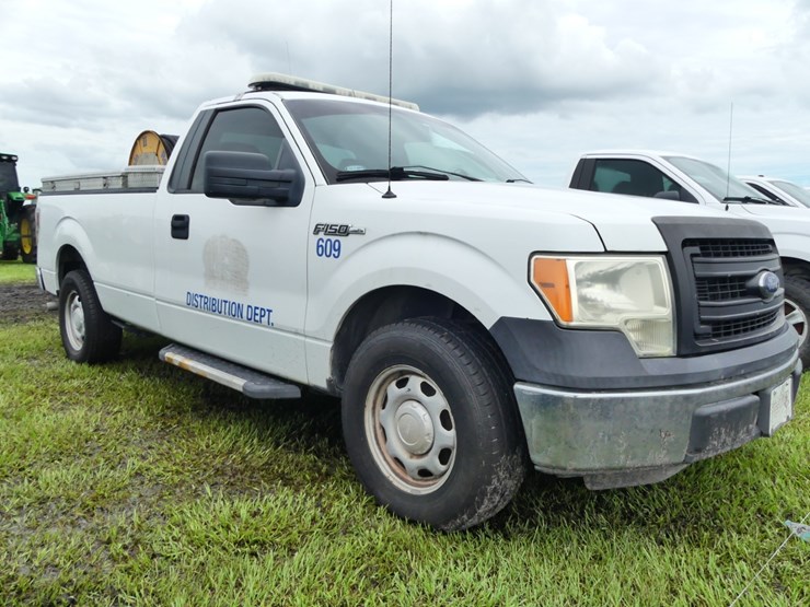 2013-ford-f150-xl-image-2