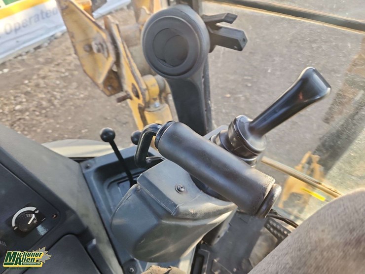 2014-deere-310sk-image-12