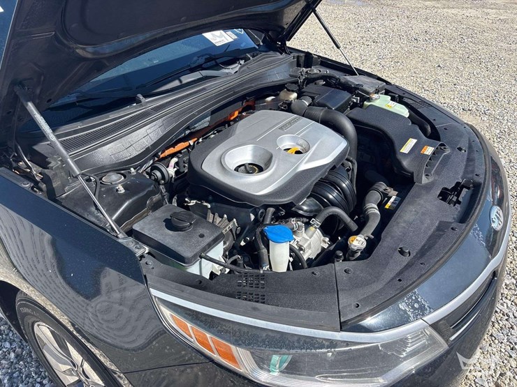 2017-kia-optima-hybrid-sedan-image-9