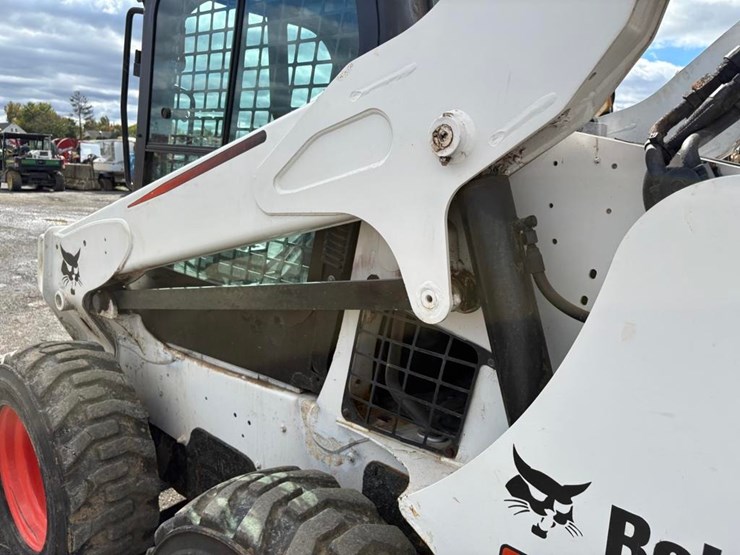 2016-bobcat-s570-image-15