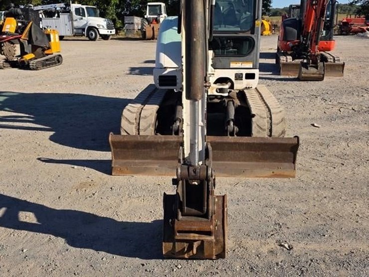 2006-bobcat-341g-image-48
