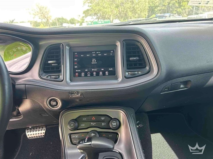 2023-dodge-challenger-coupe-image-17
