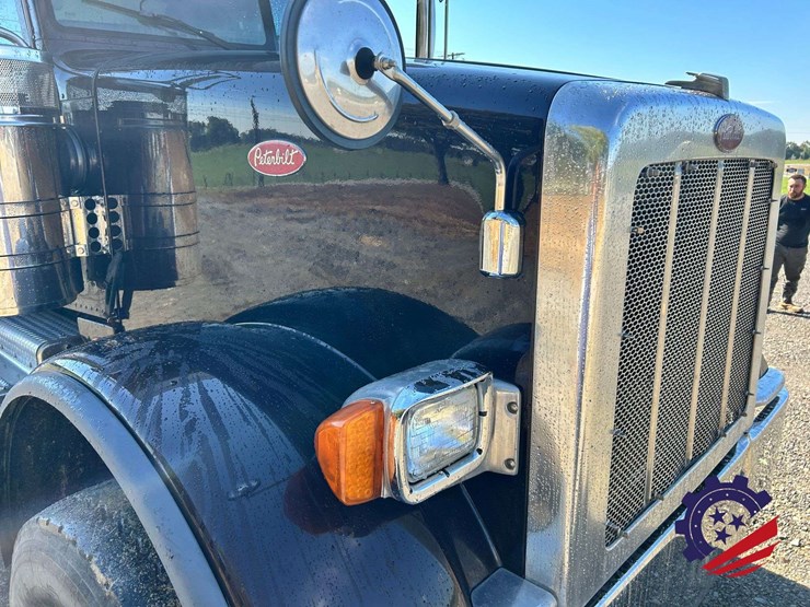 2016-peterbilt-367-image-29