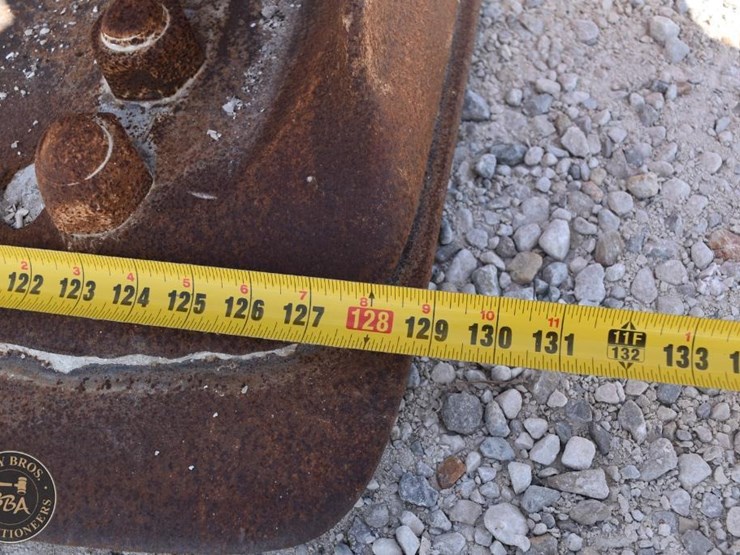 2021-deere-744l-image-37