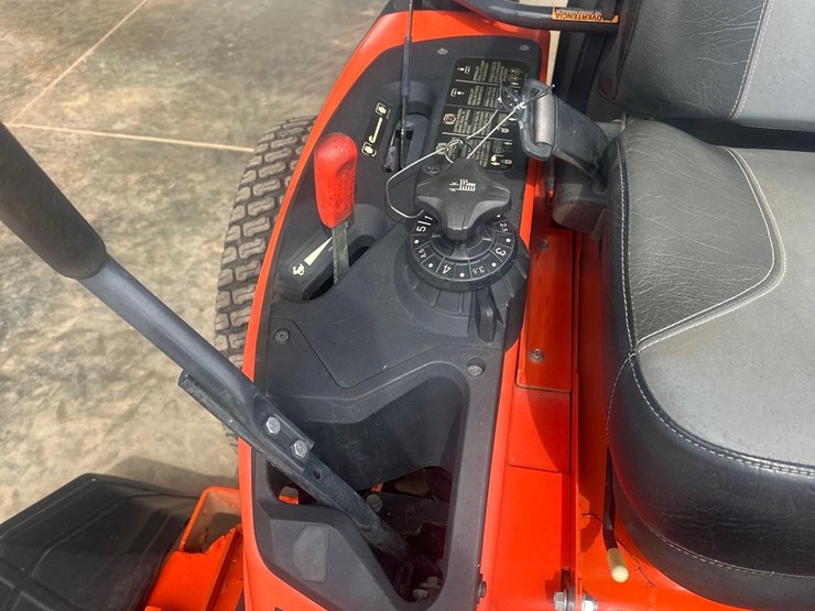 kubota-zd1211-image-11