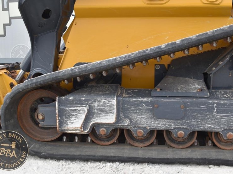2024-deere-333g-image-31
