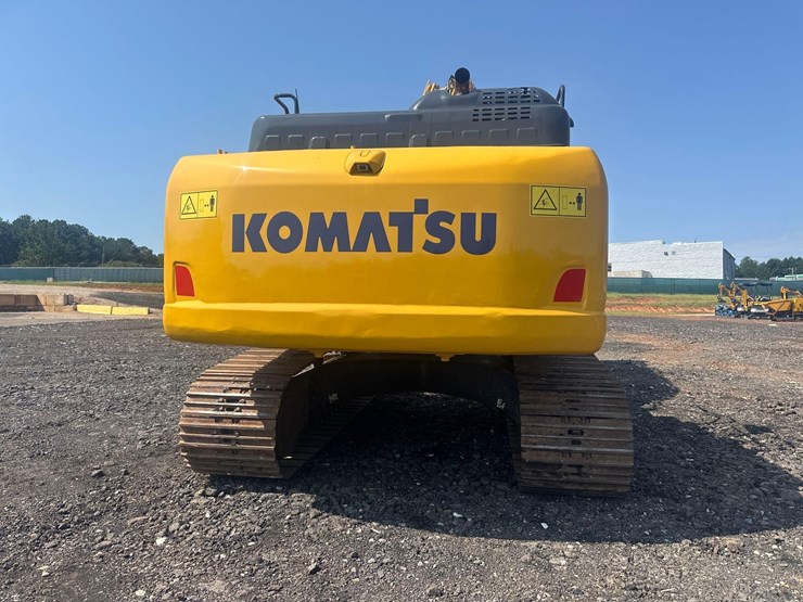 2021-komatsu-pc210-lc-11e0-image-6
