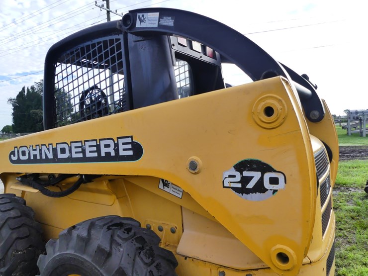deere-270-image-8