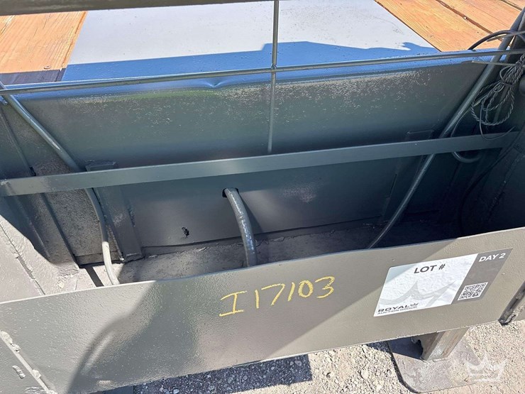 1996-ande-30ft.-gooseneck-tri-axle-flatbed-trailer-image-9
