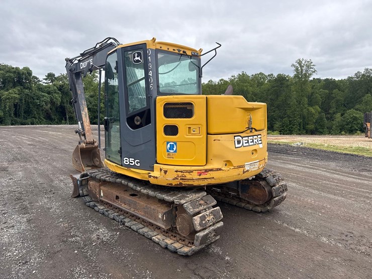 2019-deere-85g-image-4