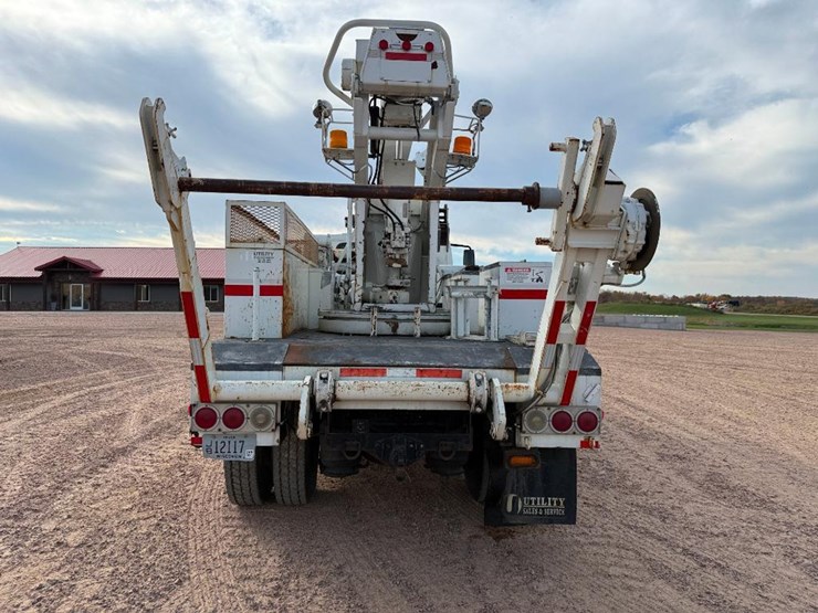 2008-international-durastar-4300-image-36