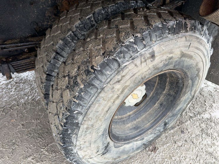 2006-chevrolet-silverado-3500-image-10