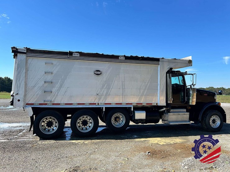 2016-peterbilt-367-image-6