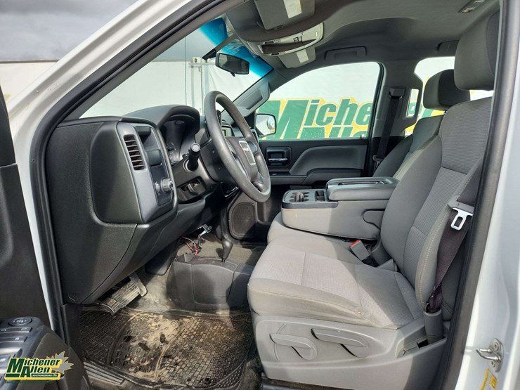 2017-gmc-sierra-1500-image-13