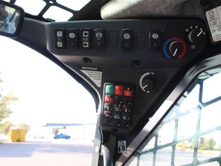 2024-deere-333g-image-11