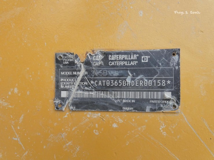 2003-caterpillar-365-image-5