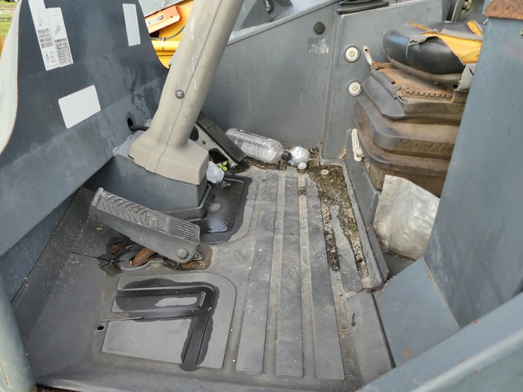 deere-304k-image-13