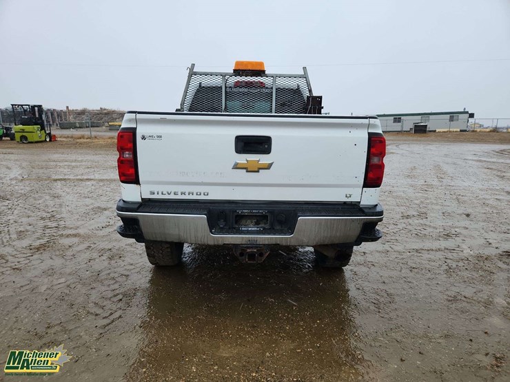 2015-chevrolet-silverado-2500hd-image-5