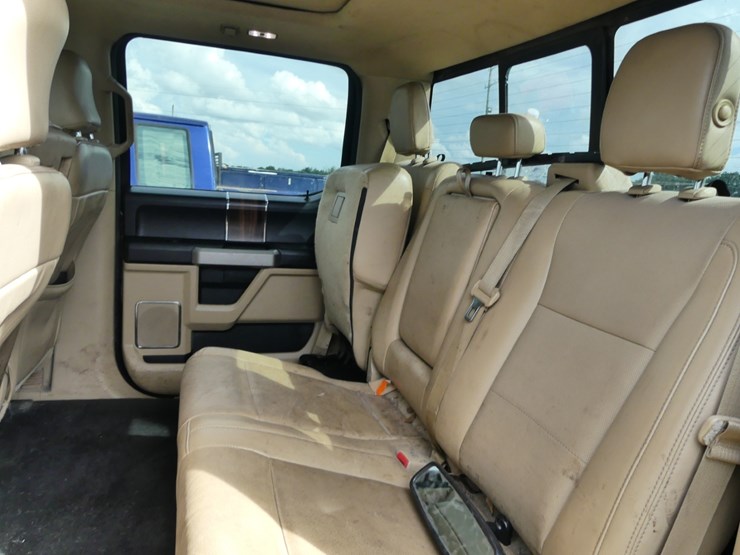 2015-ford-f150-lariat-image-10