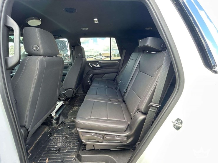 2022-chevrolet-tahoe-image-21