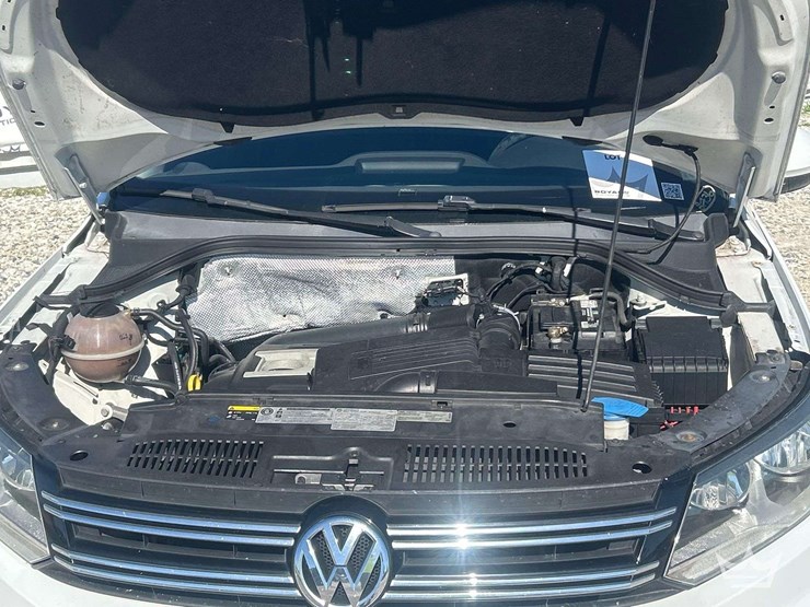 2015-volkswagen-tiguan-image-8