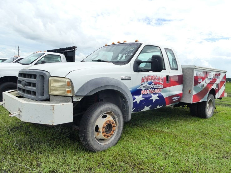 2005-ford-f550-xl-image-1