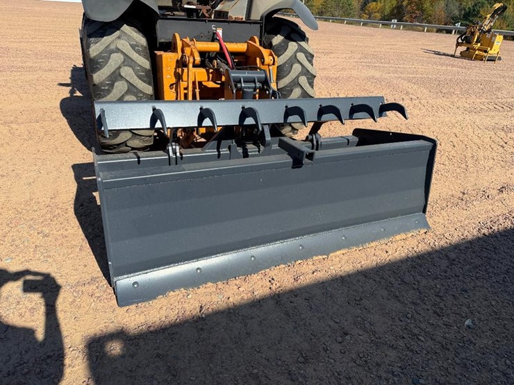 case-570m-xt-image-23